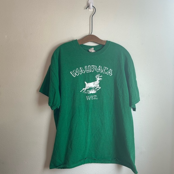 Gildan Vintage Waupaca, Wisconsin T-Shirt Stranger Things - Picture 3 of 8